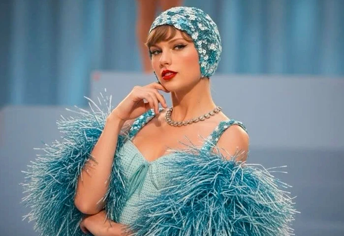 Taylor Swift sở hữu 2 tỷ USD, trở thành nữ ca sĩ giàu nhất thế giới - Hình 1