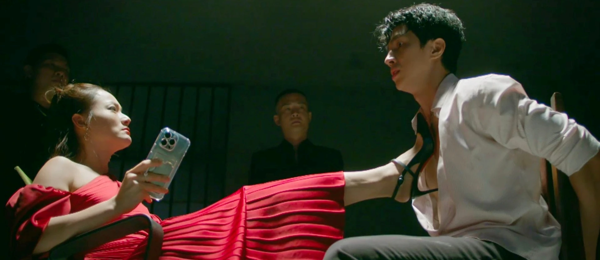 Không ai điên như Lan Phương - Hình 3