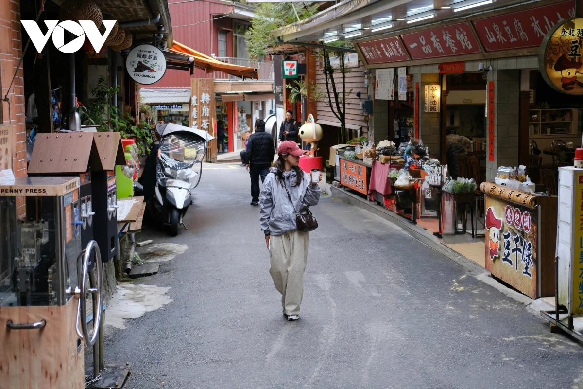 Du xuân Alishan - Lạc giữa biển mây và rừng cổ thụ của Đài Loan - Hình 16