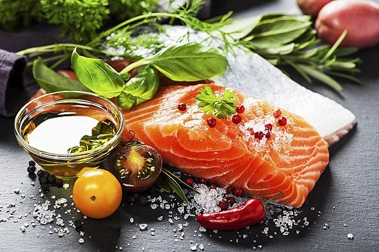 Chế độ ăn Địa Trung Hải có thể giúp nữ giới ngừa đột quỵ - Hình 1
