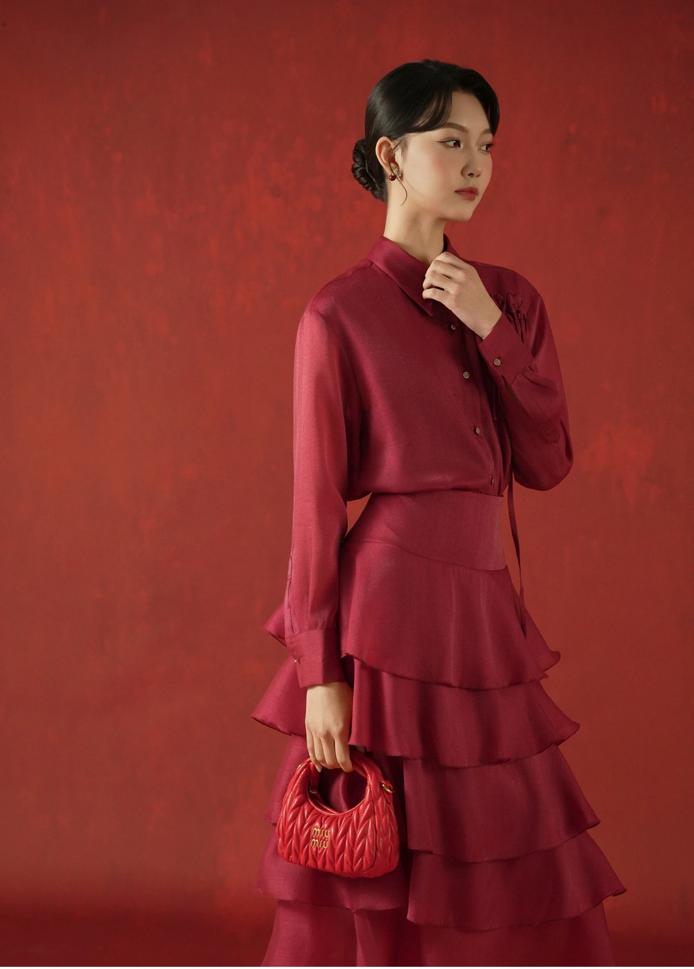 Diện mạo mùa xuân tươi sáng từ chân váy dáng dài - Hình 4