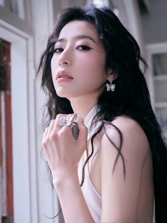 Nữ diễn viên trẻ mất tích trong chuyến du lịch Trung Đông, bạn bè cầu cứu - Hình 4