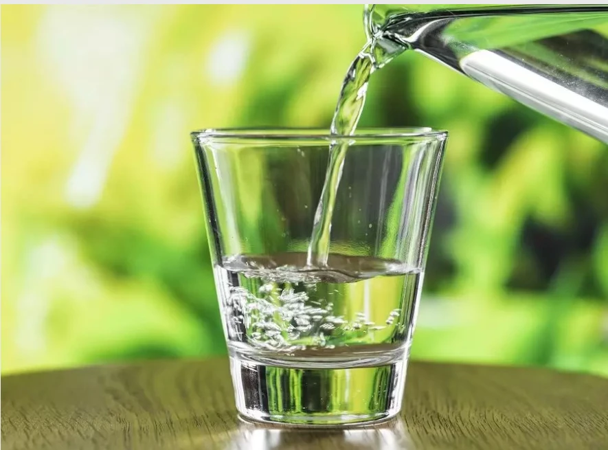 Nam bệnh nhân bất ngờ đột tử sau phẫu thuật vì uống quá nhiều nước - Hình 1