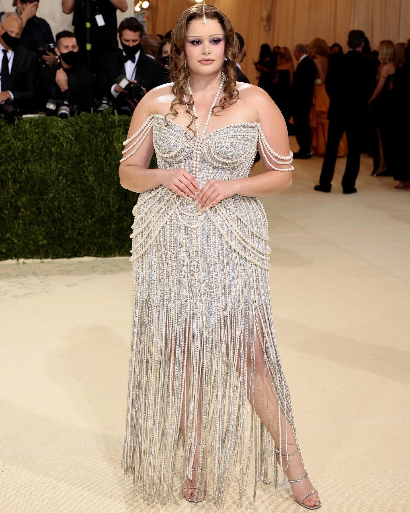 Màn lột xác của người đẹp ngoại cỡ khiến cõi mạng ồn ào: Người khen đẹp, người chê hết sexy - Hình 5