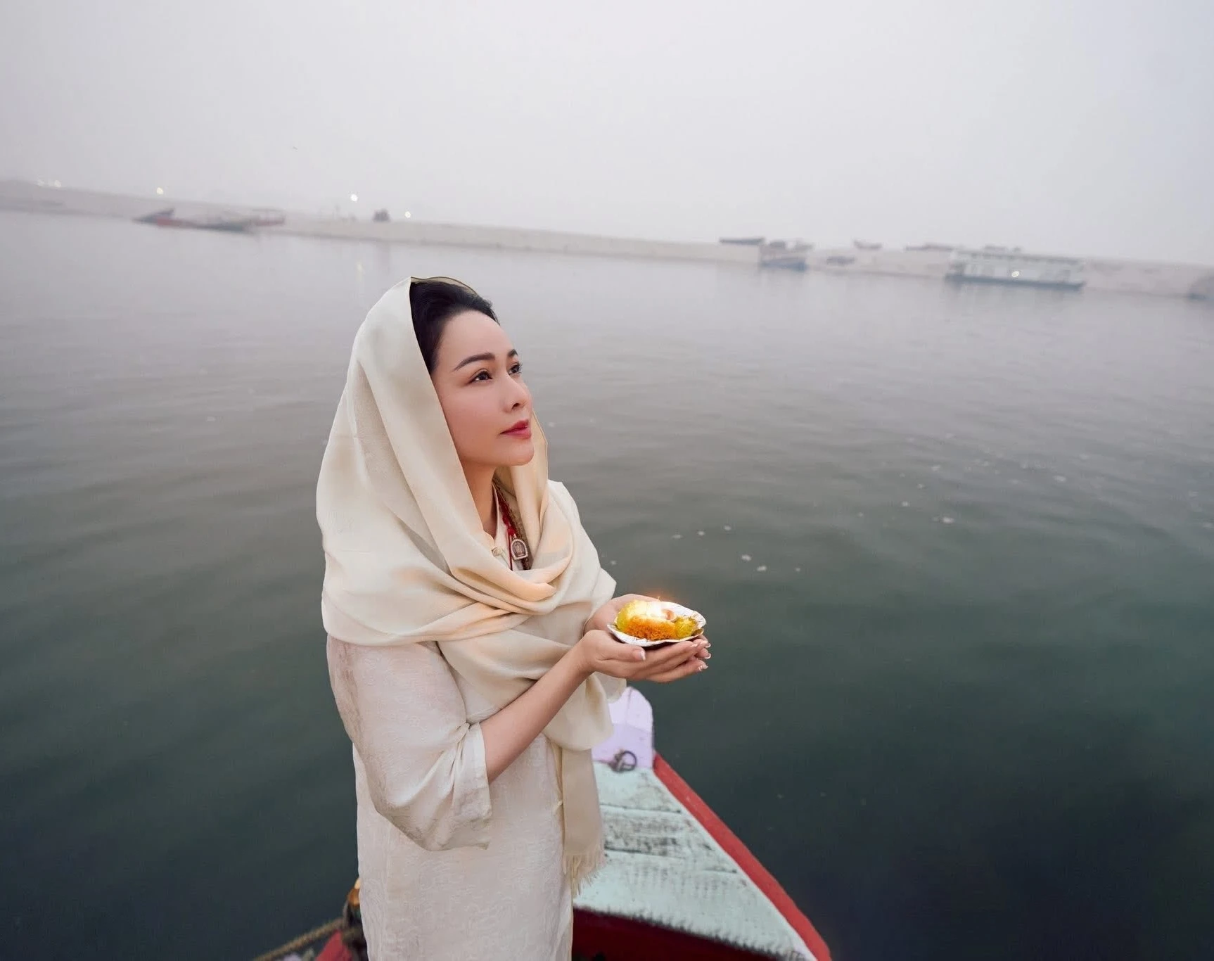 Nhật Kim Anh ở biệt thự 200m2, không nghĩ chuyện yêu đương sau thăng trầm - Hình 11