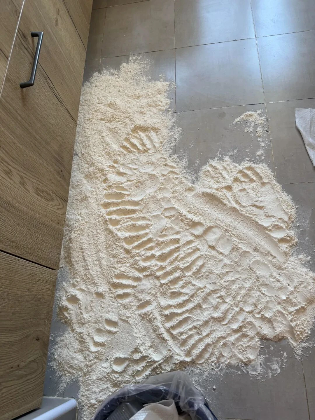 Tôi học được 8 mẹo bếp không tốn 1 đồng từ mẹ và nhận ra tiết kiệm đôi khi bắt đầu từ những điều rất nhỏ - Hình 1