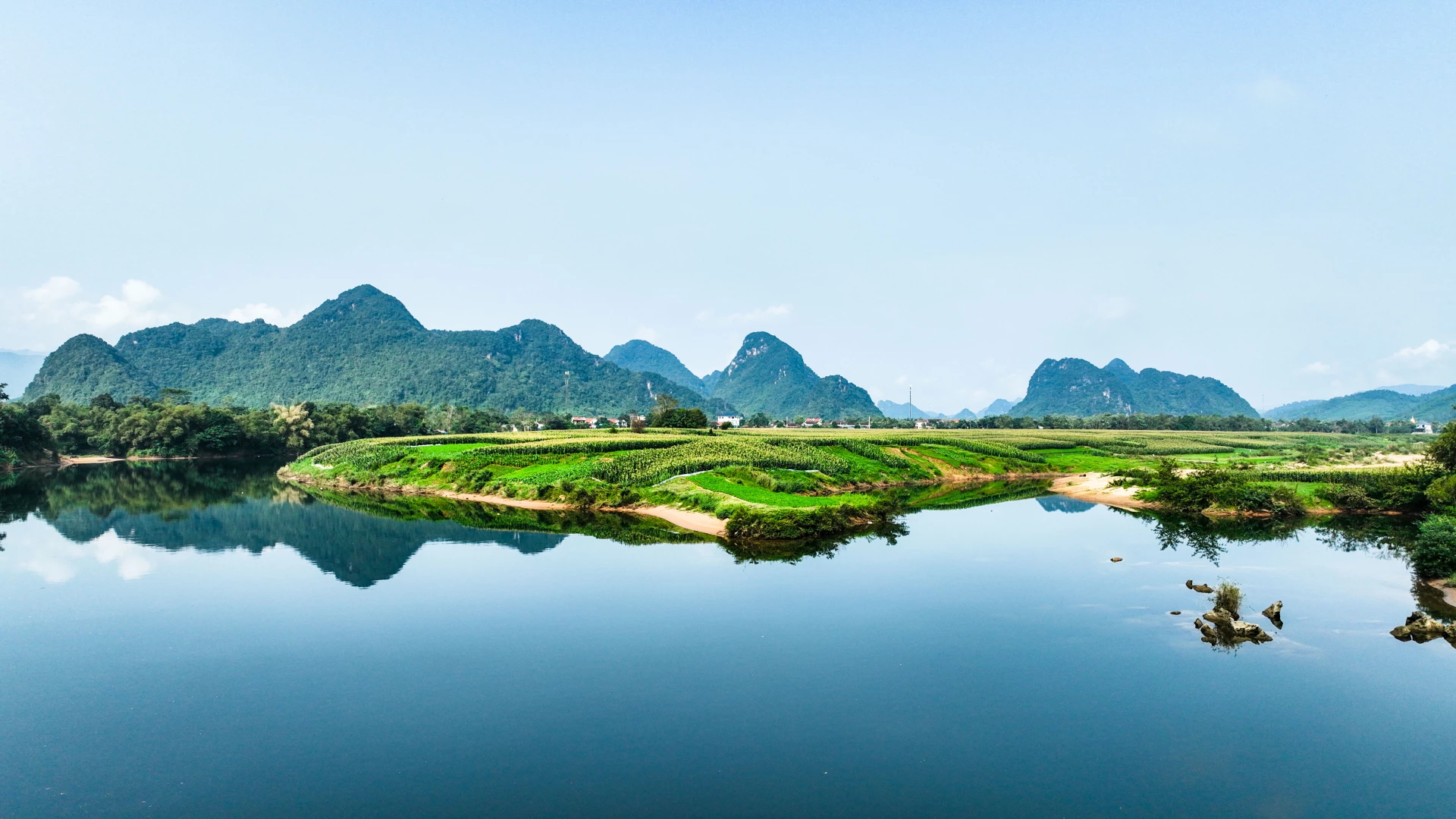 Quảng Trị muôn vẻ: Nước non Tuyên Phú - Hình 1