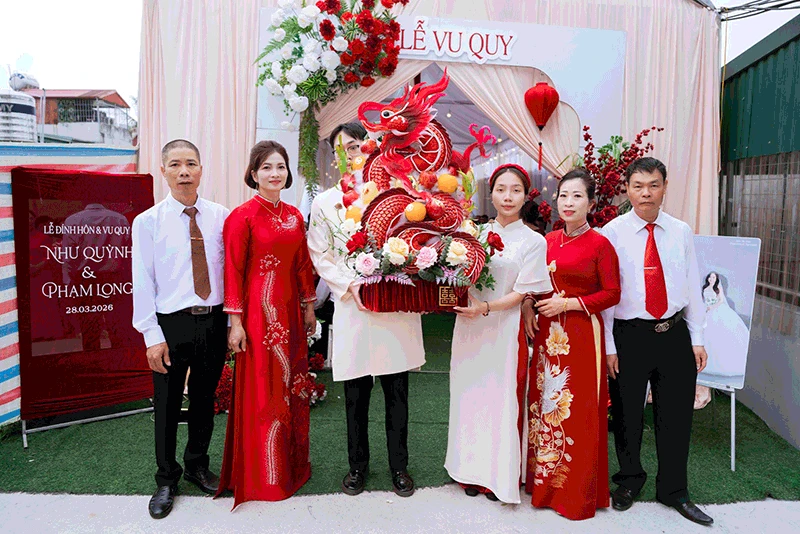 Đám cưới vắng cô dâu, chú rể ở Quảng Ninh, hai họ tự trao dâu, nhận rể - Hình 1