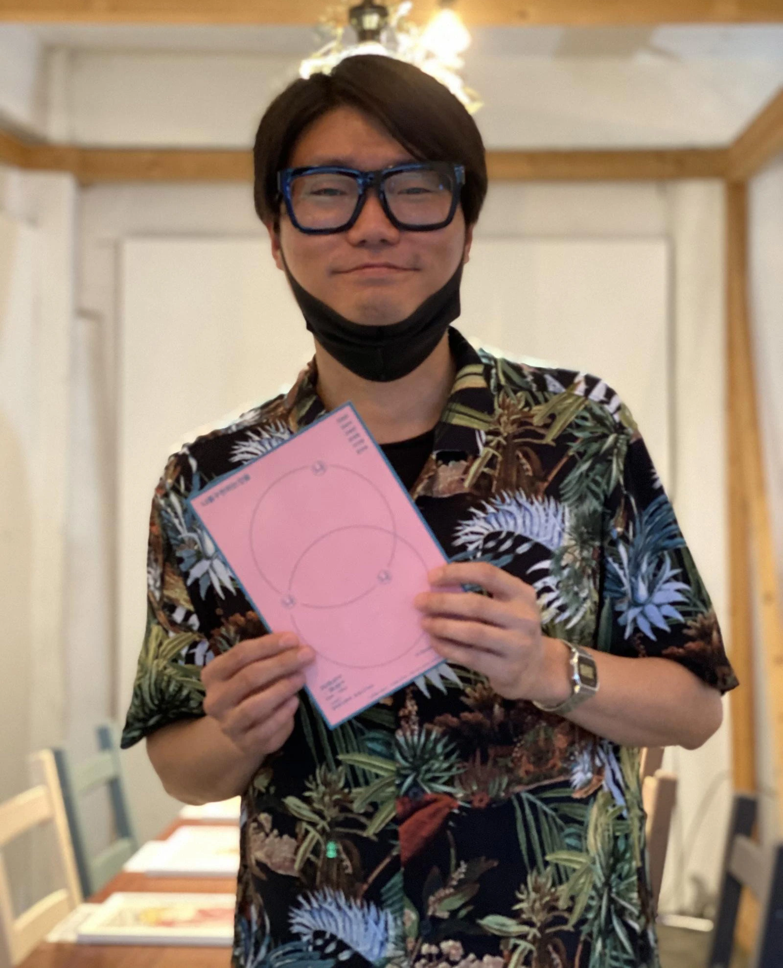 Không thể tin nổi: Nam đạo diễn bị hành hung, xuất huyết não qua đời ngay trước mắt con trai tự kỷ - Hình 3