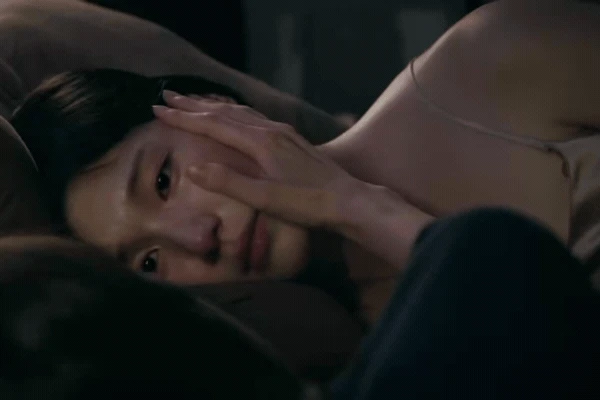 Mọi thứ như hoá điên khi Ha Ji Won hôn mỹ nhân đẹp nhất thế giới, ai dám viết ra kịch bản này vậy? - Hình 1