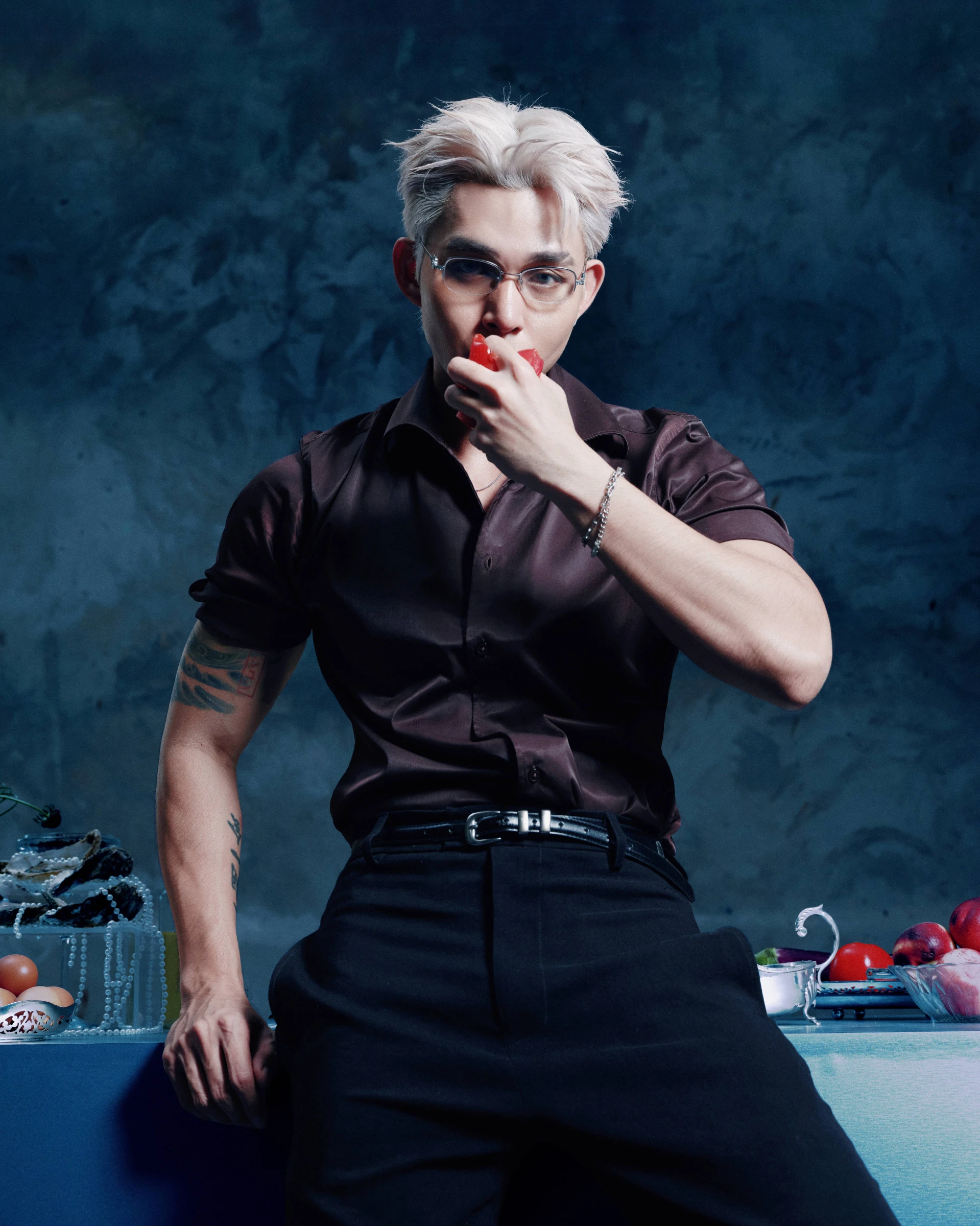 MV phản cảm của Jun Phạm không giới hạn độ tuổi, ekip chỉ khuyên người dùng dưới 18 tuổi hủy theo dõi các tài khoản cá nhân - Hình 1