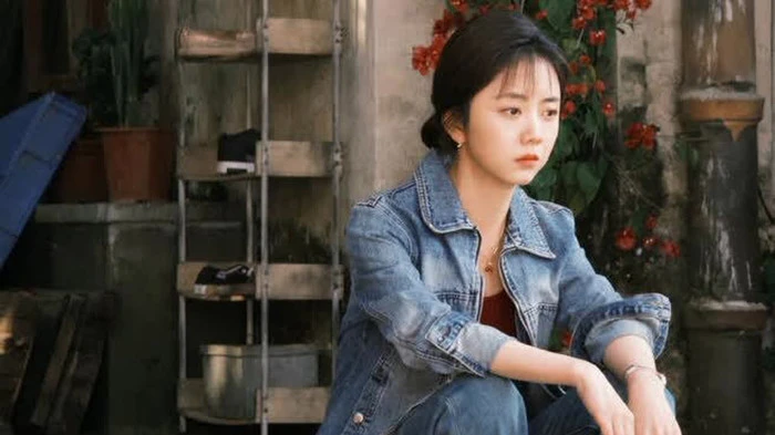 Bất ngờ với Đàm Tùng Vận - Hình 2