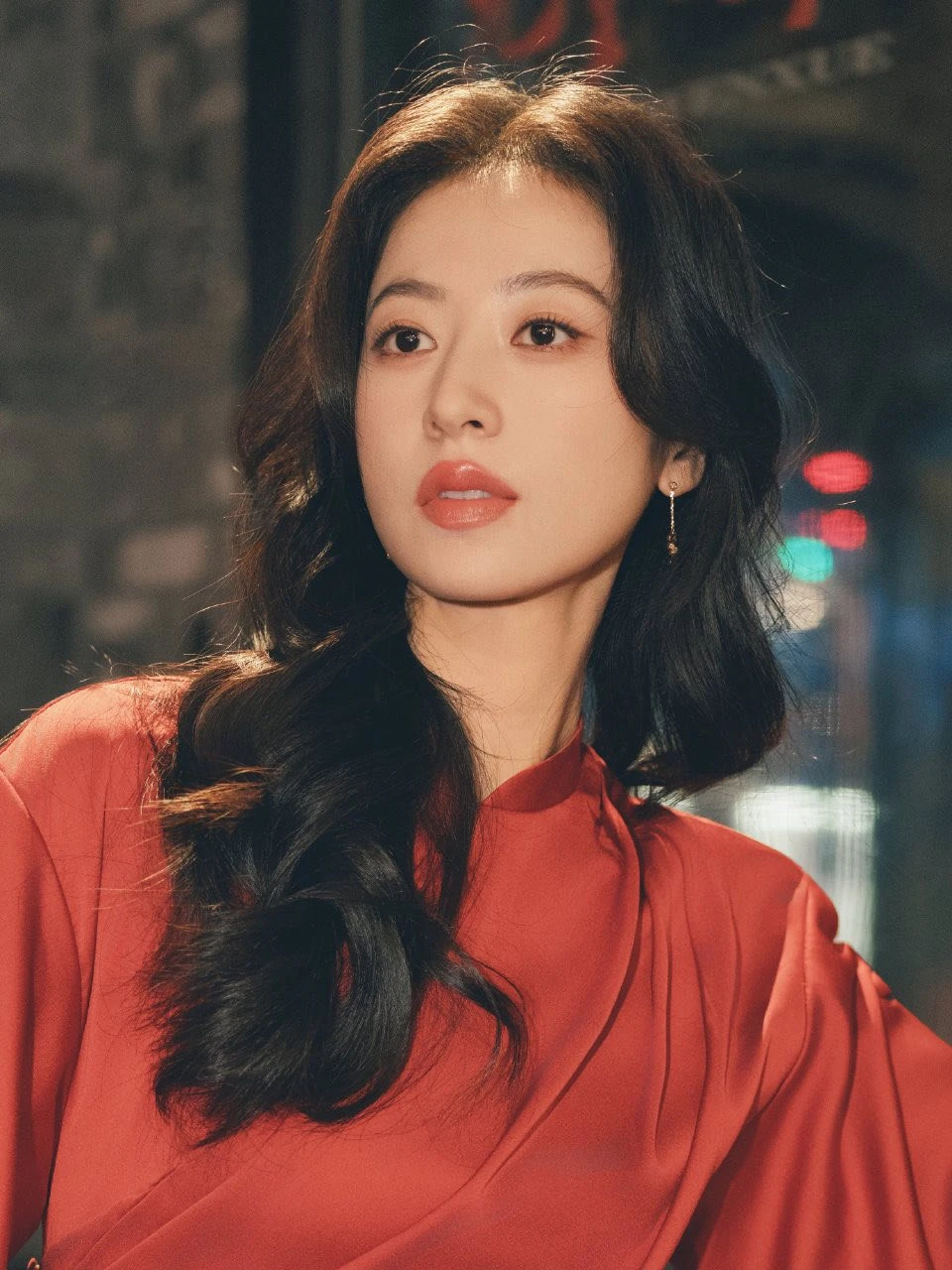 Diễn viên Châu Vũ Đồng bị mất liên lạc khi Mỹ - Israel tấn công Iran - Hình 2