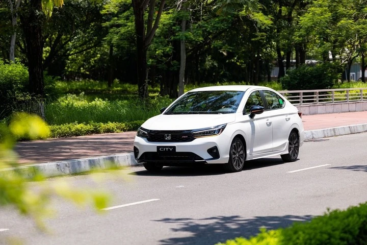 Top xe sedan giá rẻ đáng mua tại Việt Nam hiện nay - Hình 2