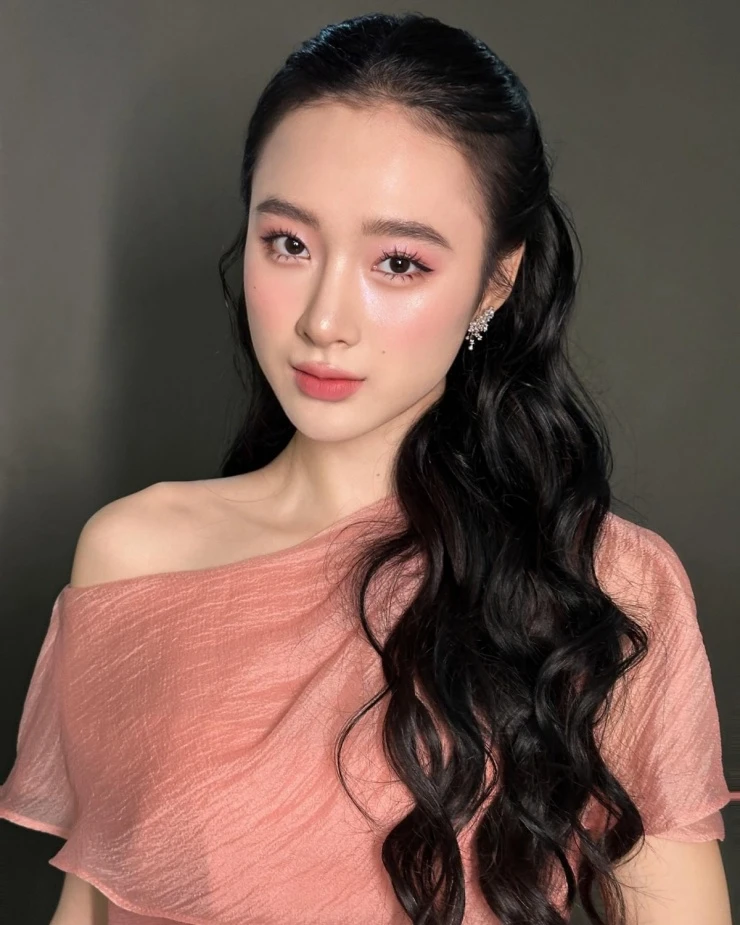 Angela Phương Trinh lựa chọn đánh đổi, cư dân mạng tiếc nuối một điều - Hình 3