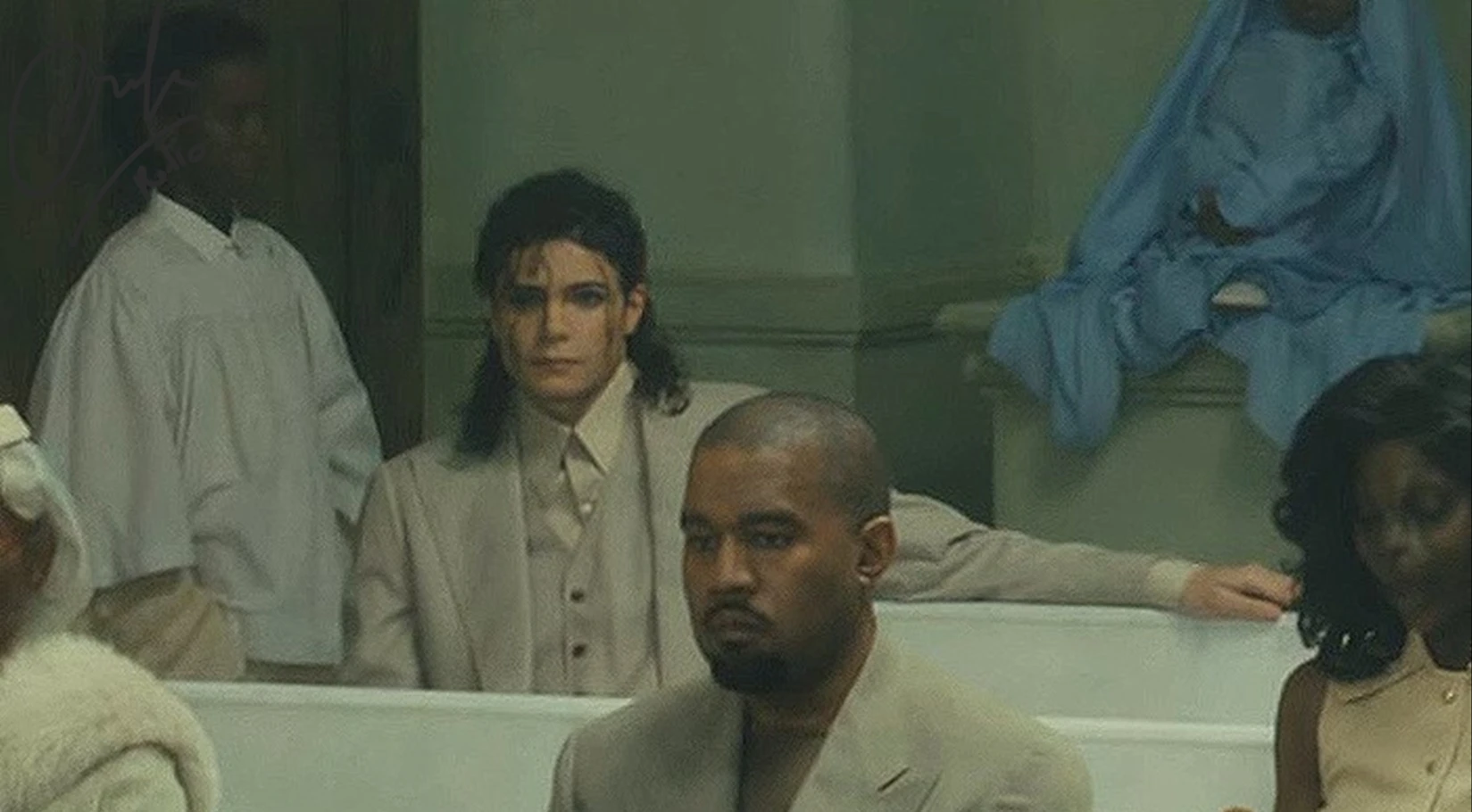 Không thể tin Michael Jackson bằng xương bằng thịt ngồi ngay sau Kanye West - Hình 3