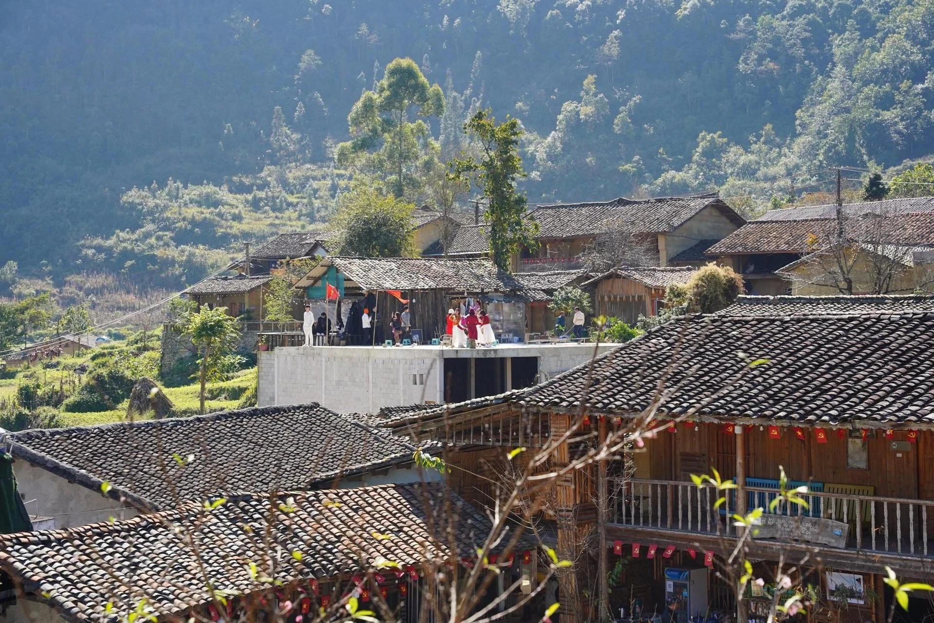 Chỉ còn 4 phòng trống ở Lô Lô Chải ngày 30/4-1/5 - Hình 4