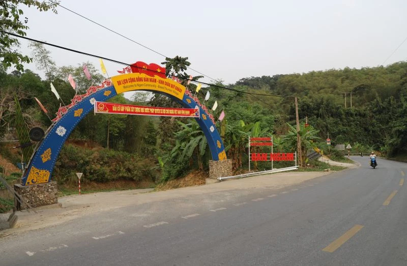 Lên bản Ngàm xem làm du lịch - Hình 10