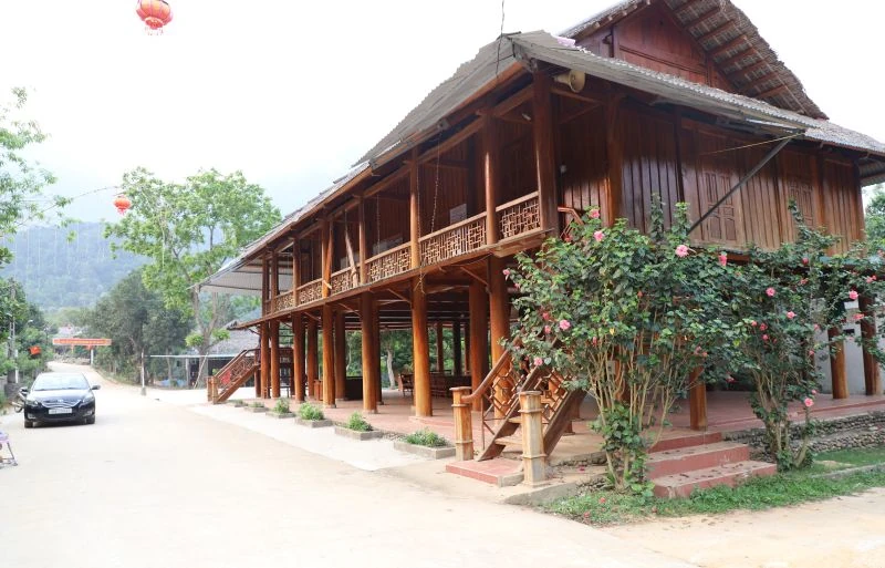 Lên bản Ngàm xem làm du lịch - Hình 3