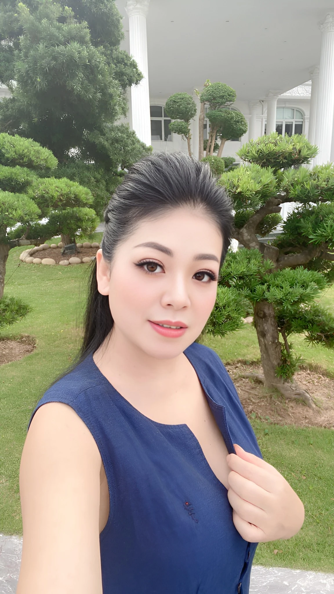 Mẹ đơn thân 4 con là nữ hoàng nhạc đỏ đình đám: Hôm nay trời đẹp, em cũng xinh - Hình 1