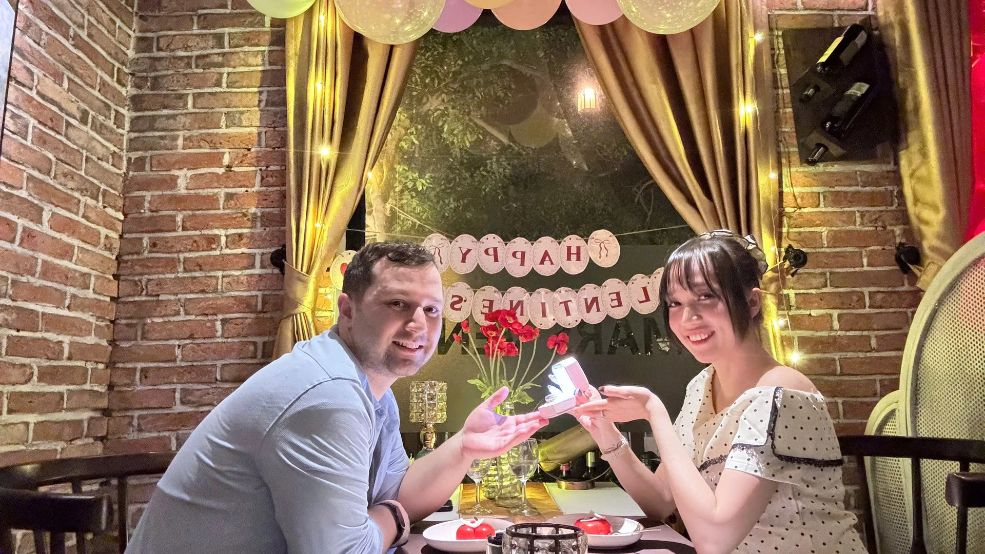 Yêu xa hơn 1 năm, bạn trai Mỹ bay 15.000km tới TPHCM, cô gái vẫn tưởng bị lừa - Hình 3