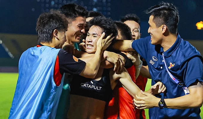 Lê Văn Thuận, báu vật mới của Ninh Bình - Hình 2