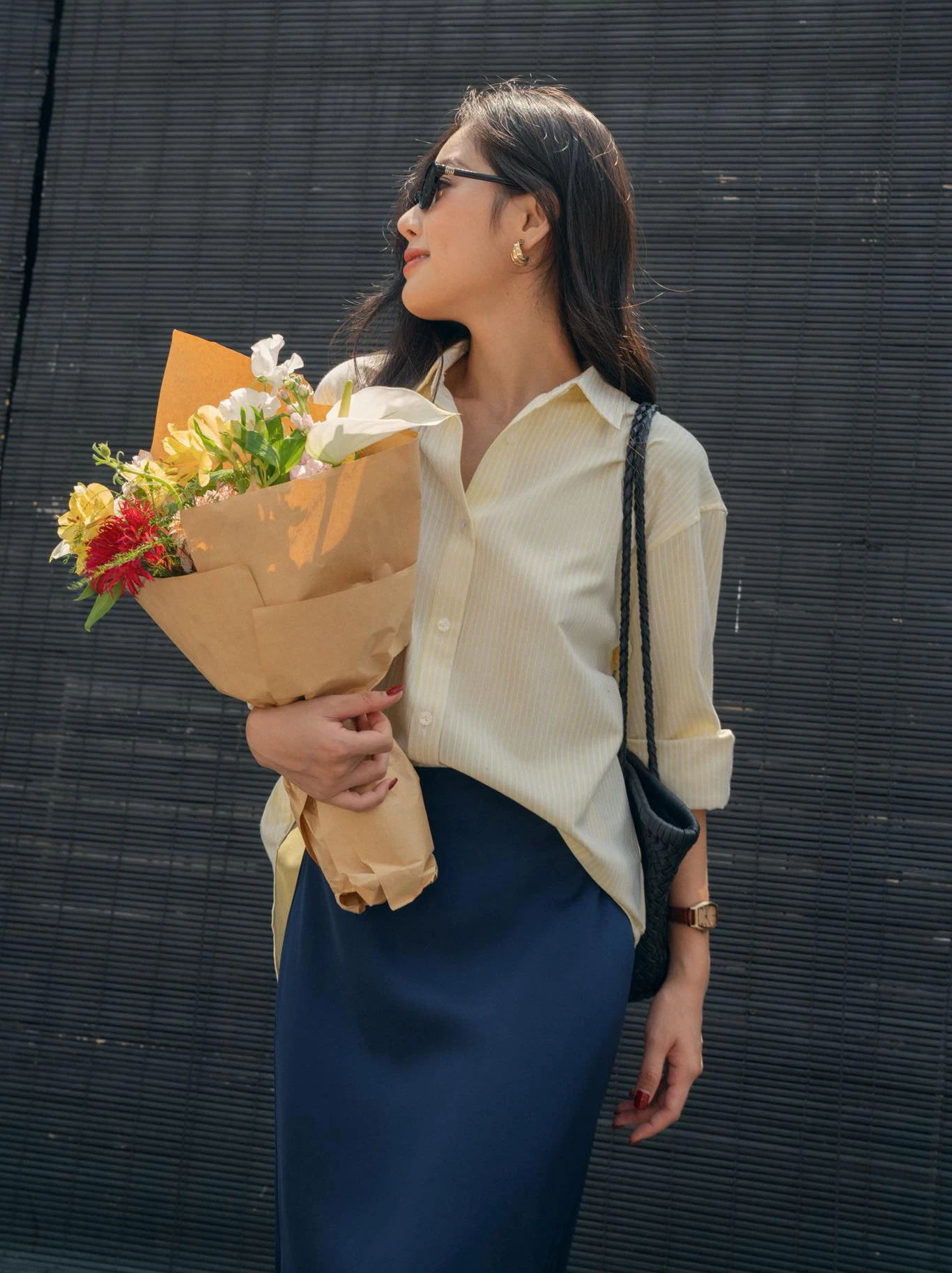 Phối đồ mùa hè đa năng và linh hoạt với áo sơ mi - Hình 9