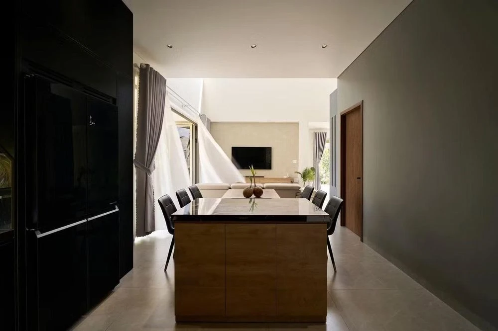 Thiết kế tối giản hóa mà đẹp trong ngôi nhà miền Tây - Hình 17