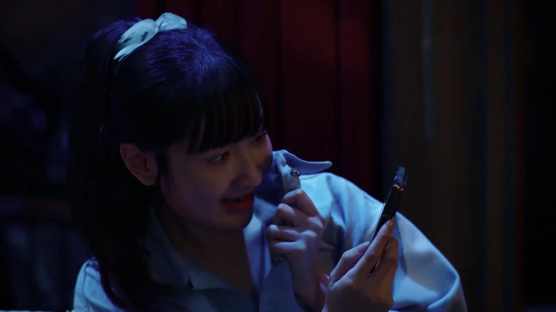 Bước chân vào đời - Tập 24: Gái quán bar đưa Quân về tận nhà, gọi bà Dung là mẹ - Hình 3