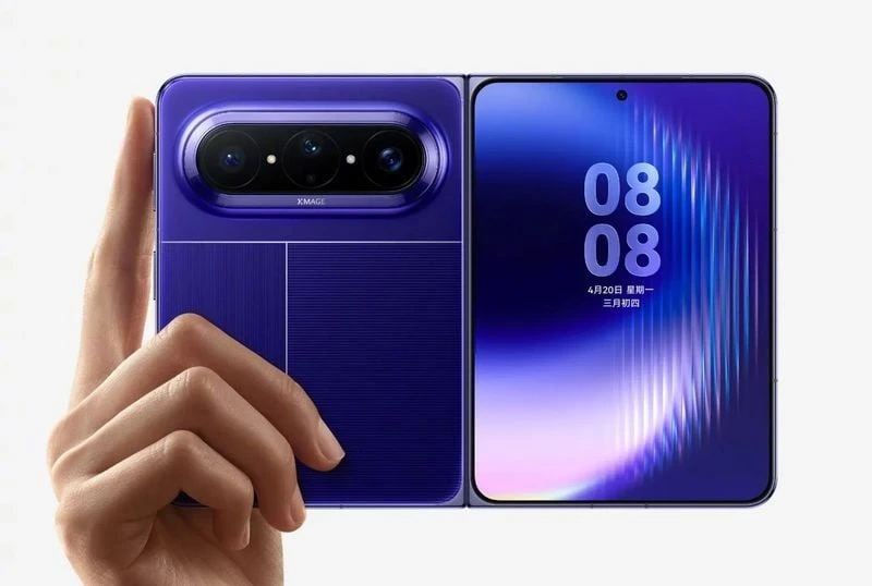 iPhone gập của Apple đụng hàng thiết kế với Huawei Pura X Max - Hình 1