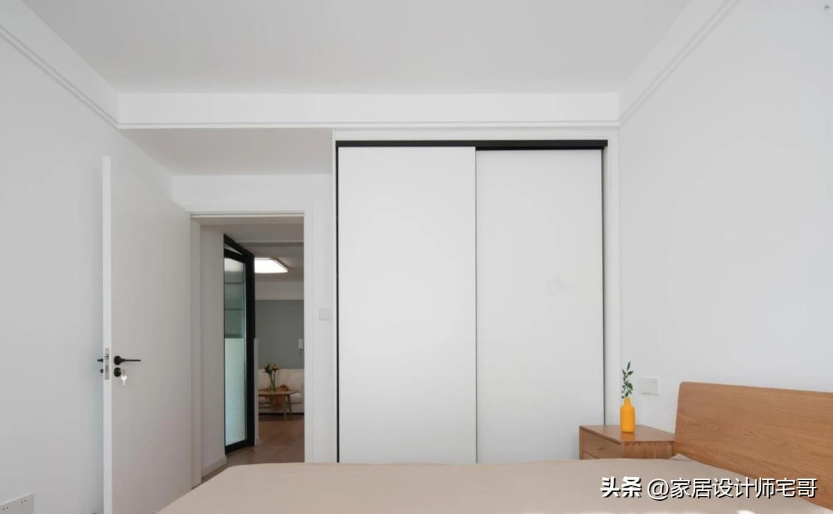 Lần đầu thấy căn hộ 53m có 3 phòng ngủ, 2 phòng chung mà vẫn rộng rãi: Cách cải tạo khiến ai cũng bất ngờ - Hình 11