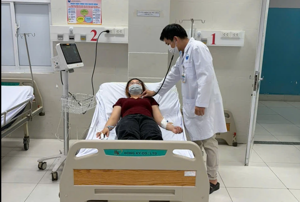 TPHCM: 11 công nhân ngộ độc thực phẩm sau bữa trưa - Hình 1