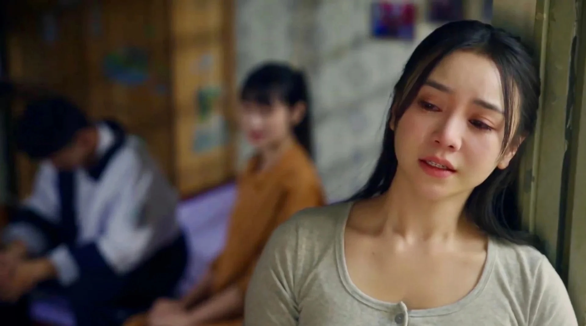 Từ Bước Chân Vào Đời đến Bóng Ma Hạnh Phúc: Bao giờ phim Việt mới thôi đày đoạ phụ nữ? - Hình 10