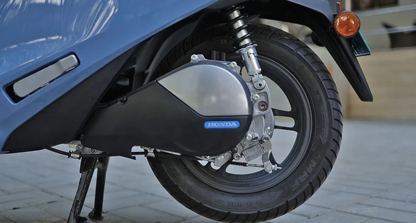 Xe máy điện Honda giá 34 triệu đồng thiết kế đẹp như xe ga, màn TFT, đi 102km/lần sạc, pin hoán đổi, rẻ như Vision sẽ về Việt Nam? - Hình 3
