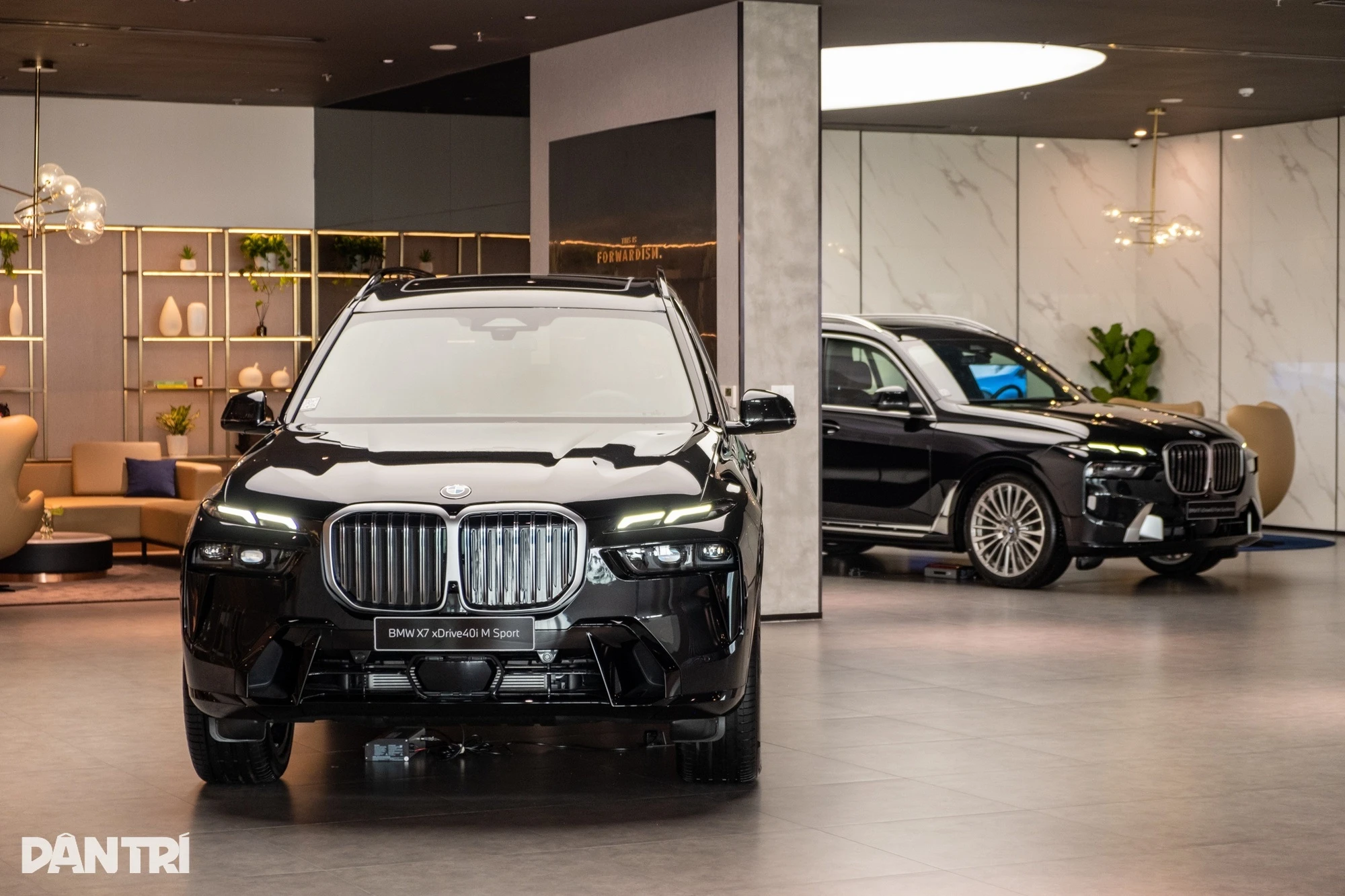 Đại lý đồng loạt xả kho BMW date cũ, giảm sâu nhất 1,1 tỷ đồng - Hình 1