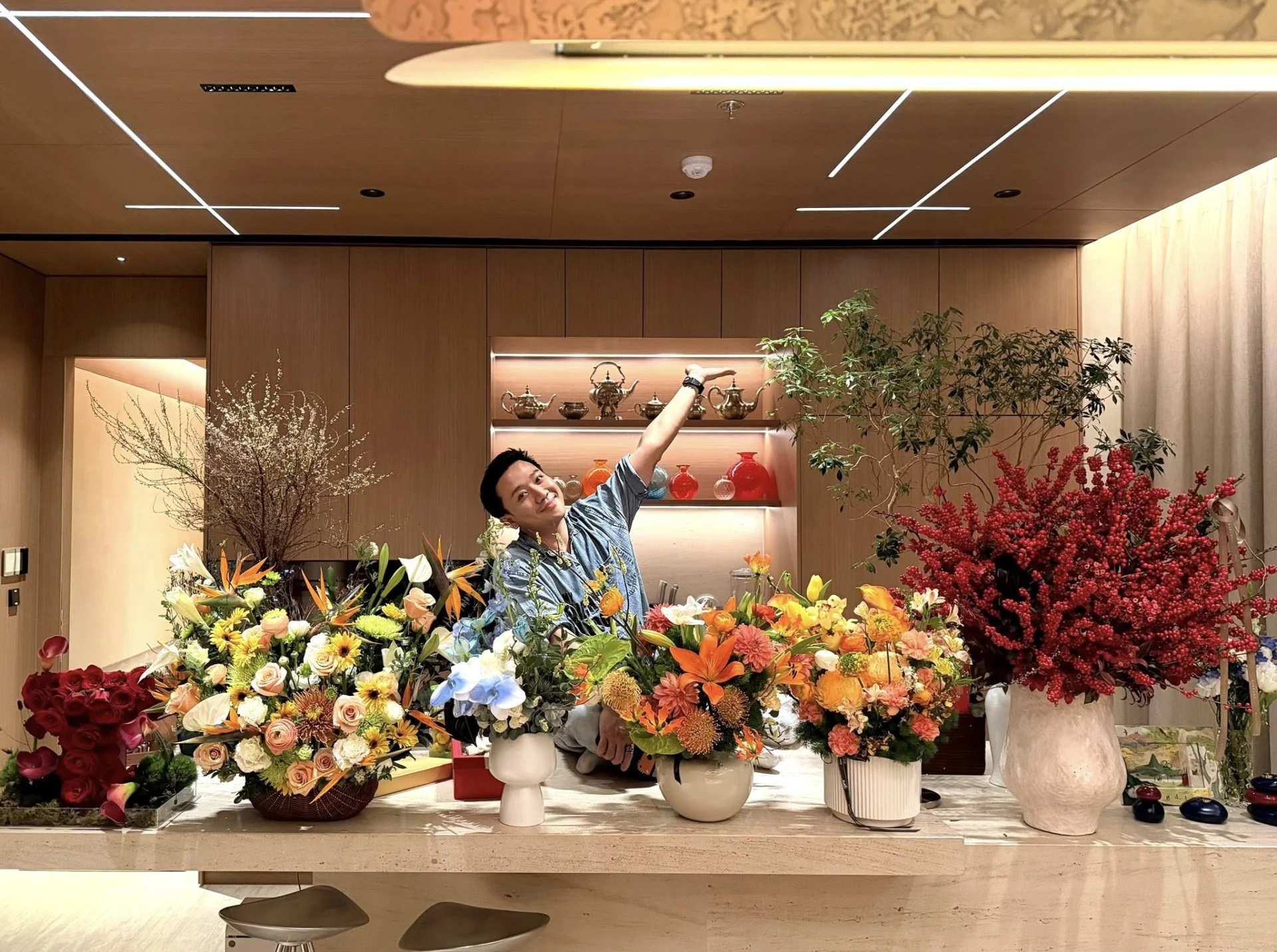 Trấn Thành khoe nhà mới: Nội thất sang xịn, riêng phòng tắm khiến netizen trầm trồ hóa ra đây là cách người giàu xài tiền - Hình 8