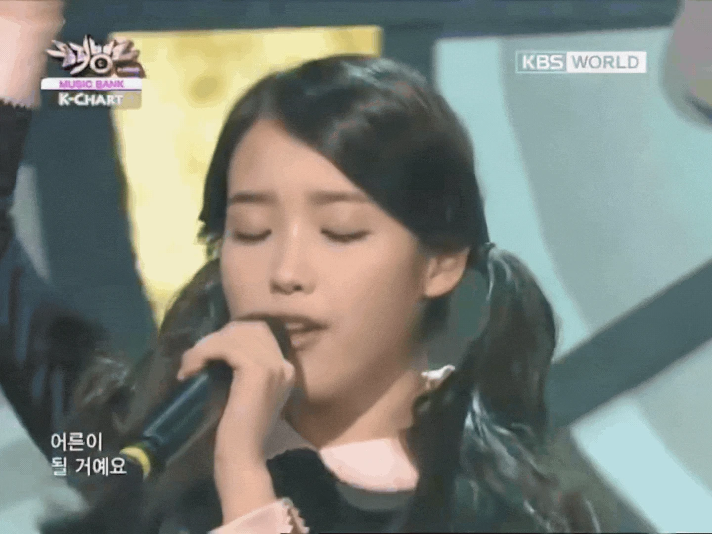 Showbiz có mỹ nhân giữ nhan sắc đỉnh thế này: 15 năm trôi qua mà vẫn trẻ măng, ngày càng đẹp ra mới tài! - Hình 1