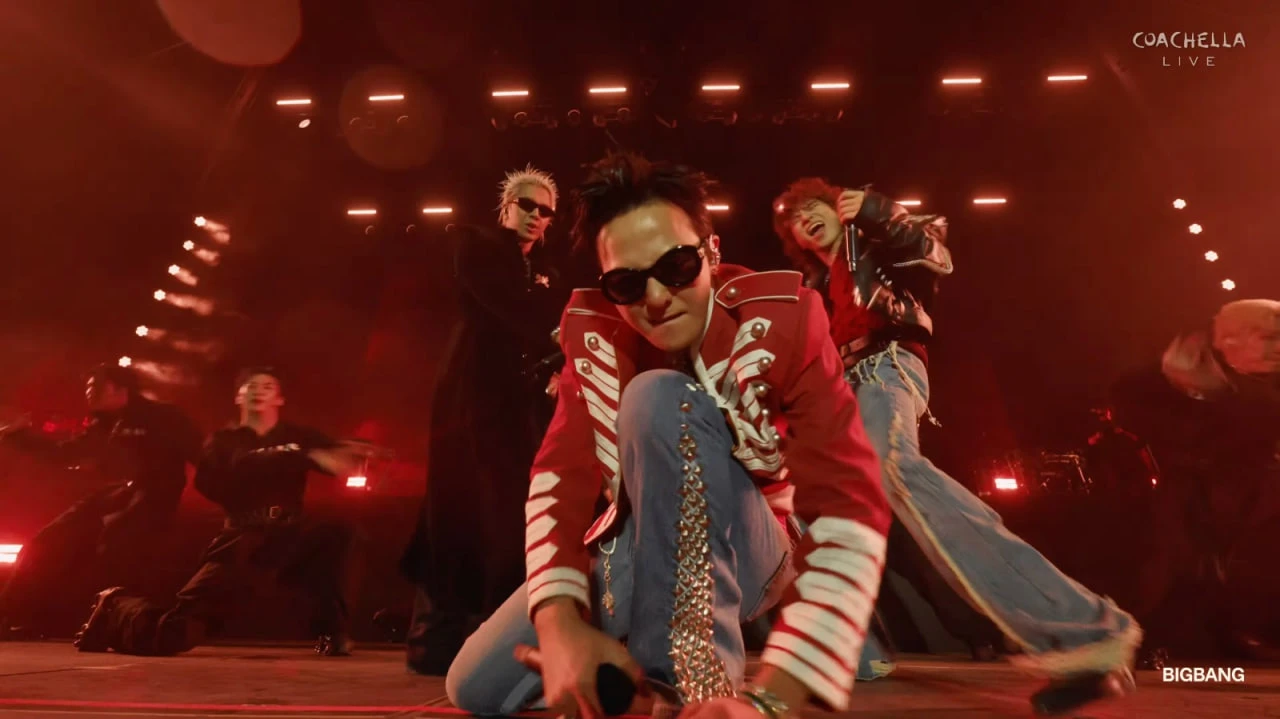 G-DRAGON đã tìm lại được 210 tỷ rơi ở Coachella: Nhìn anh Long nhảy là biết - Hình 2