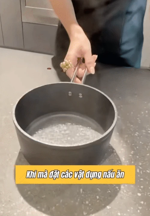 Hội chị em xôn xao với căn bếp có bếp nấu vô hình: Nhìn như bàn ăn, đặt nồi ở đâu nấu được ở đó - Hình 15