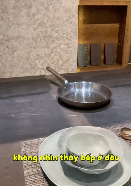 Hội chị em xôn xao với căn bếp có bếp nấu vô hình: Nhìn như bàn ăn, đặt nồi ở đâu nấu được ở đó - Hình 13
