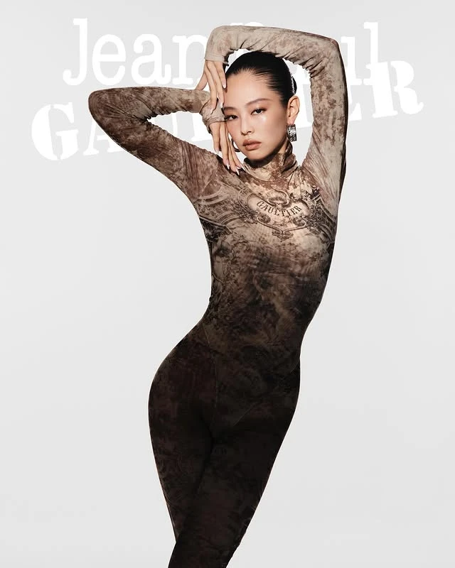 Đã rõ vì sao Jennie (BLACKPINK) gắt gỏng thô lỗ với fan - Hình 5