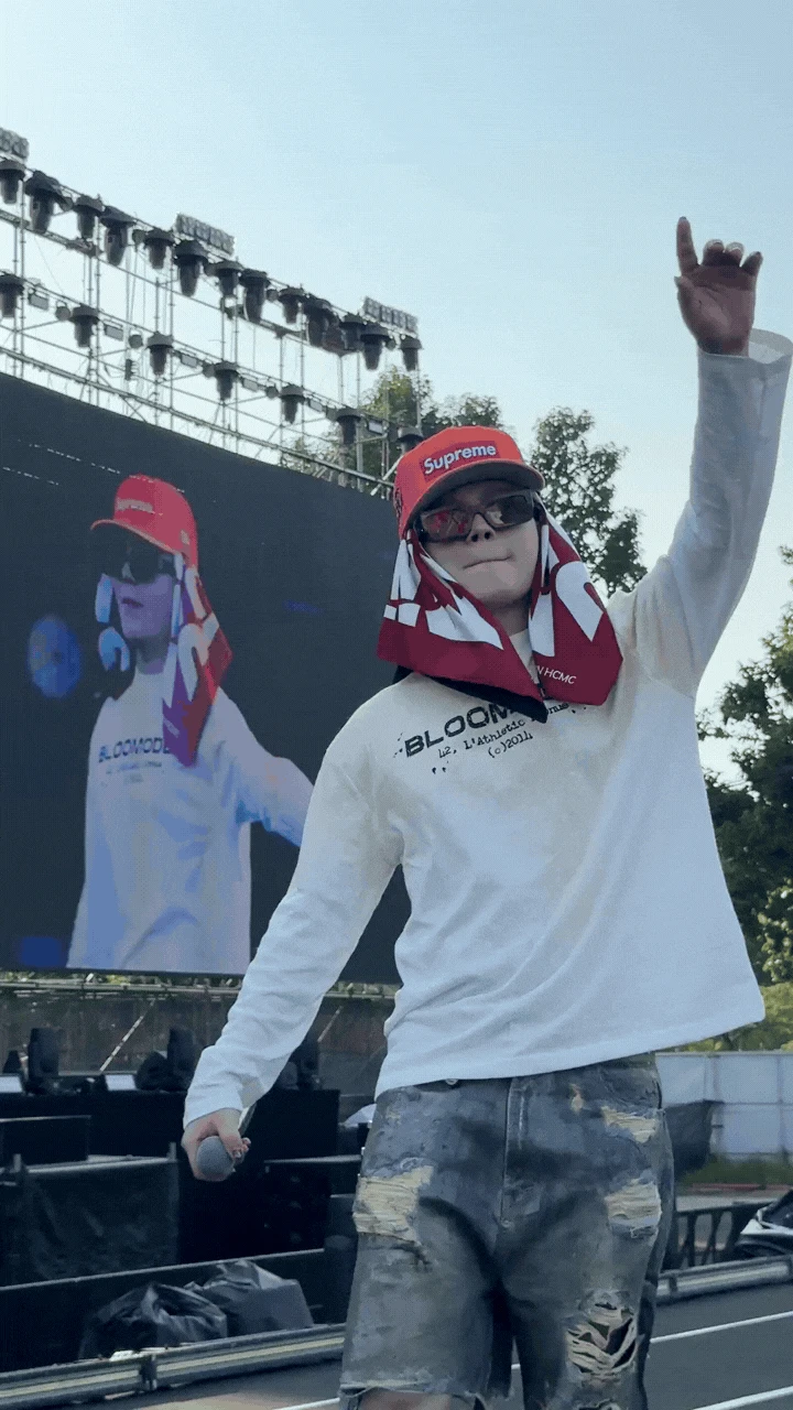 RHYDER phơi mình dưới nắng gắt, chuẩn bị cho concert tiền tỷ đầu tay - Hình 2