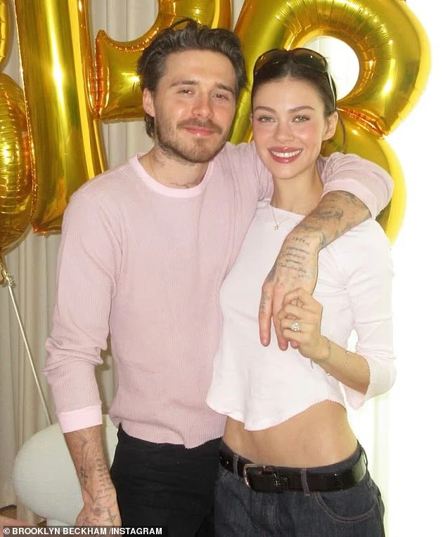 Con trai Beckham đá đểu chị dâu xuất thân nhà tỷ phú - Hình 2