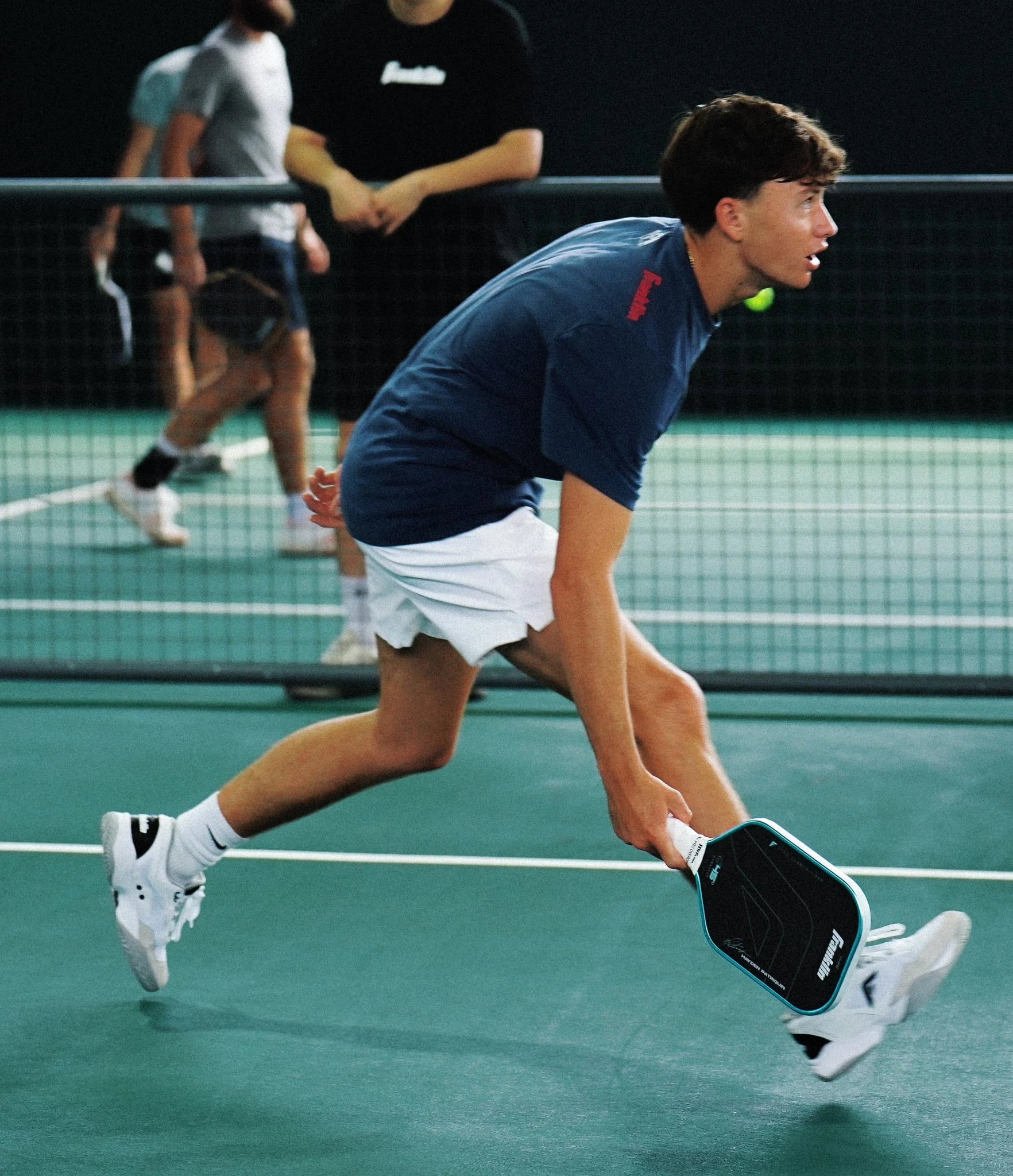 Bắt gặp ngôi sao pickleball Patriquin đi xé vé tại TP.HCM - Hình 7