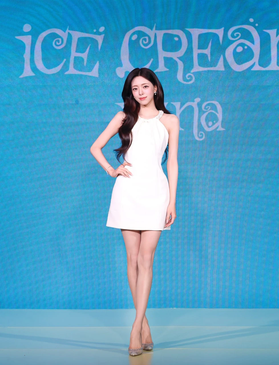 Mỹ nhân được đề cử đẹp nhất thế giới hết thời: Doanh thu album thấp nhất lịch sử, bốc hơi khỏi toàn bộ BXH - Hình 3