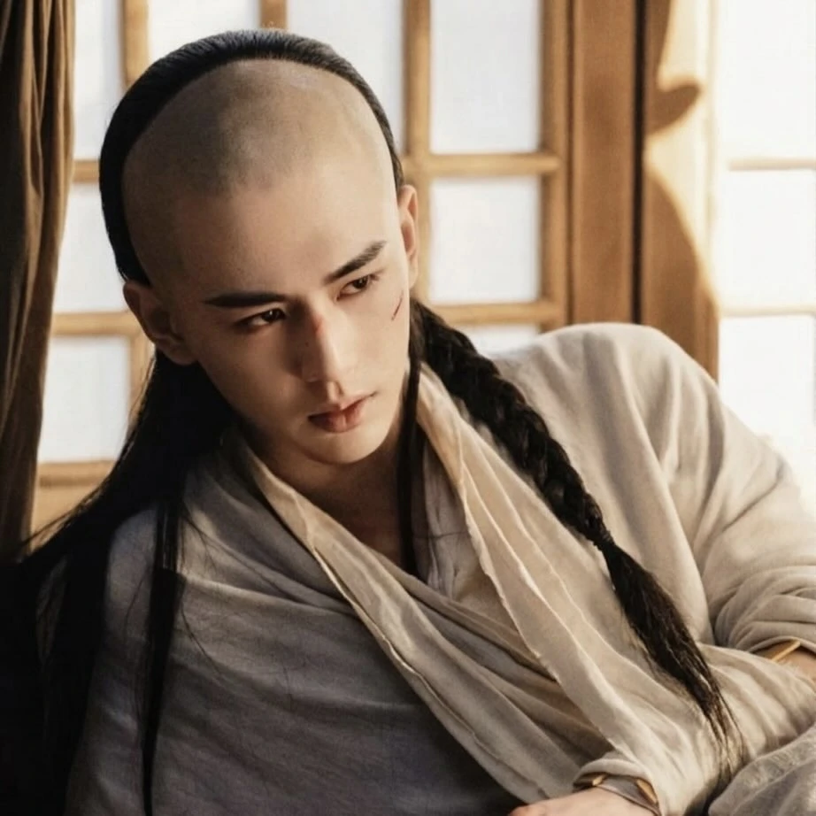 Không thể chấp nhận đây là Trương Lăng Hách, 1 tấn kem nền cũng chẳng cứu nổi - Hình 2