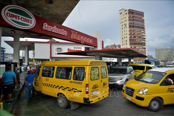Cuba điều chỉnh giá xăng, dầu - Hình 1