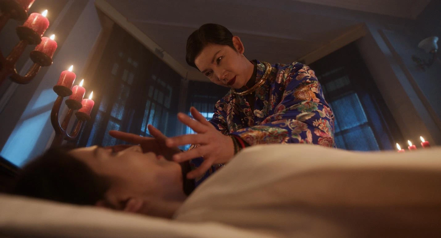 Nước đi sai lầm của Ngọc Trinh - Hình 2