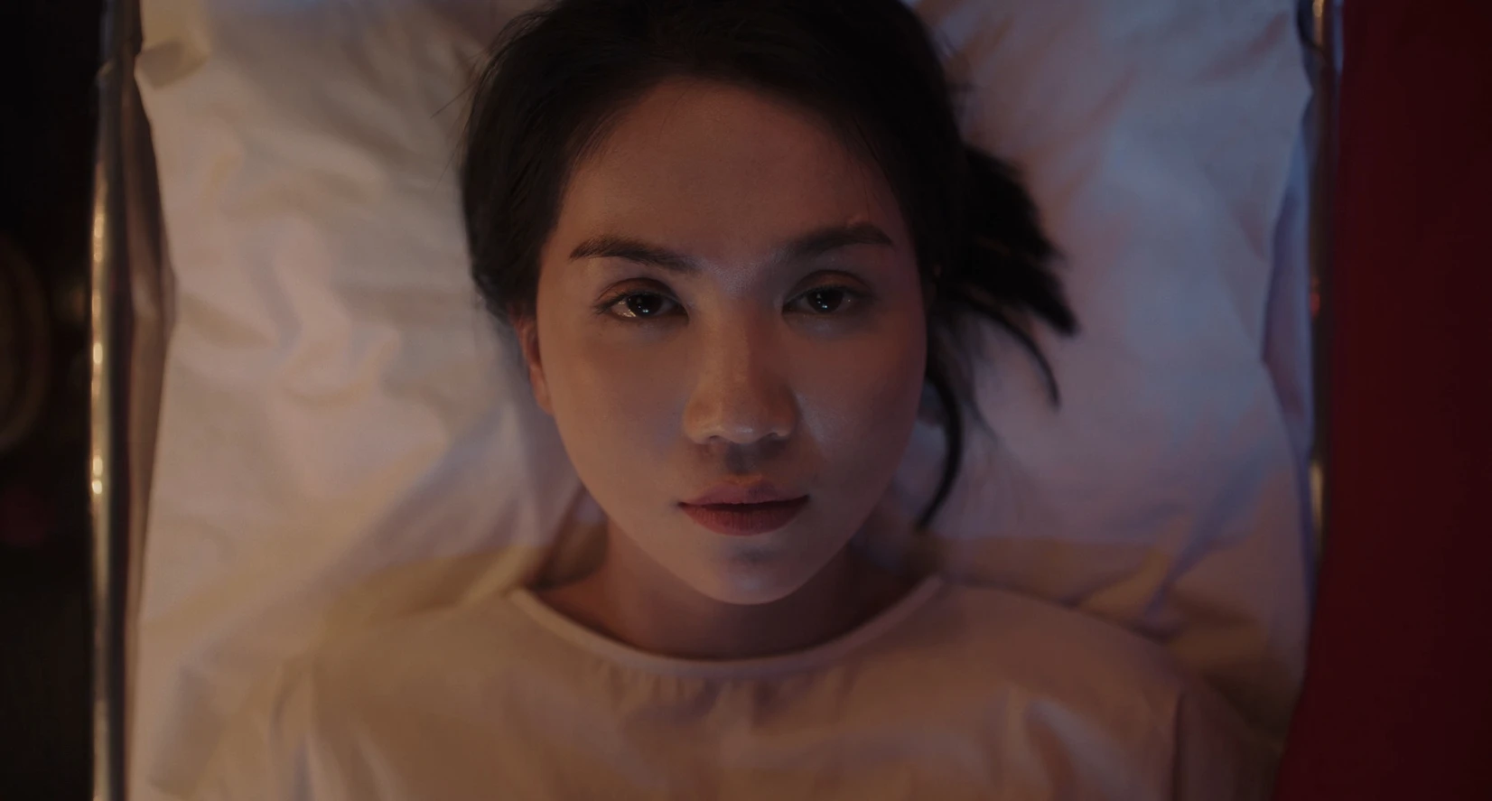 Nước đi sai lầm của Ngọc Trinh - Hình 5