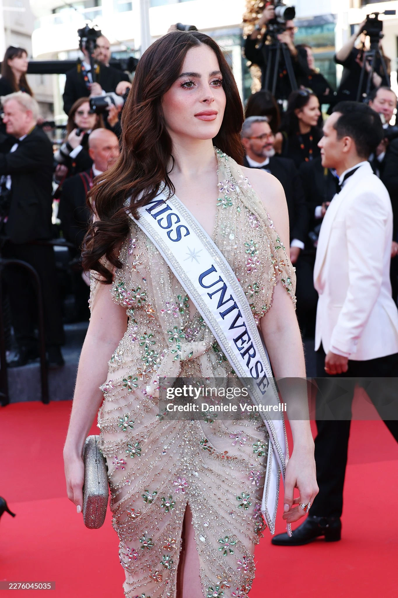 Thảm đỏ Cannes ngày 2: Demi Moore tha thướt bên chị đại Chompoo Araya, 1 Lọ Lem át cả dàn hoa hậu - thiên thần nội y - Hình 17